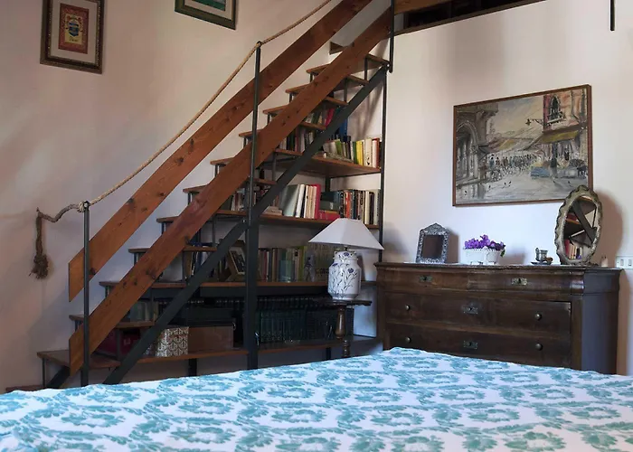 Il Poderaccio 酒店 *